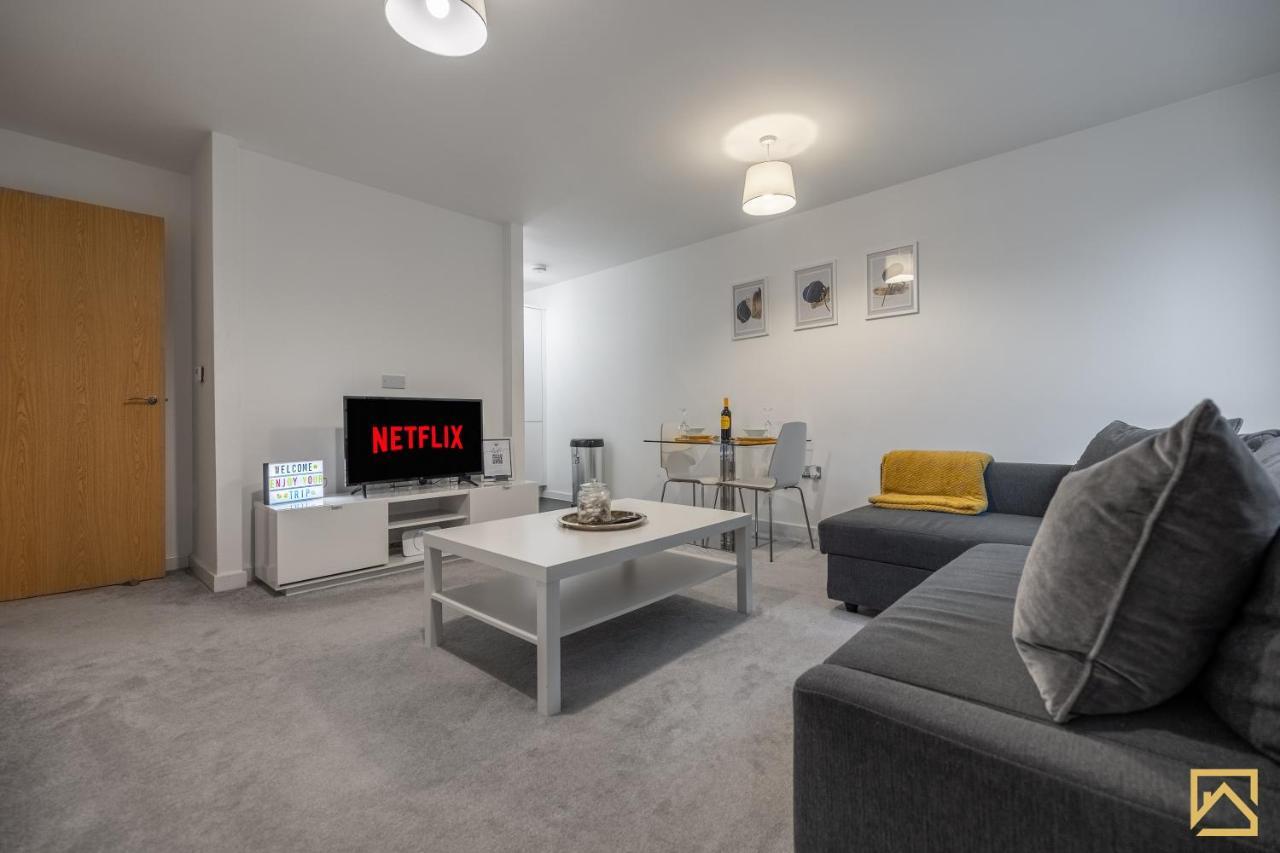 Modern 1 Bed In Central Mk, Free Parking, Smart Tv, Manhattan House By Valore Property Services Милтон-Кейнс Экстерьер фото